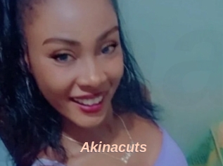 Akinacuts