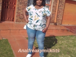 Analfreakymilktits